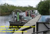 43951 20 010 Belize, Propellerboot- fahrt, Central-Amerika 2022.jpg